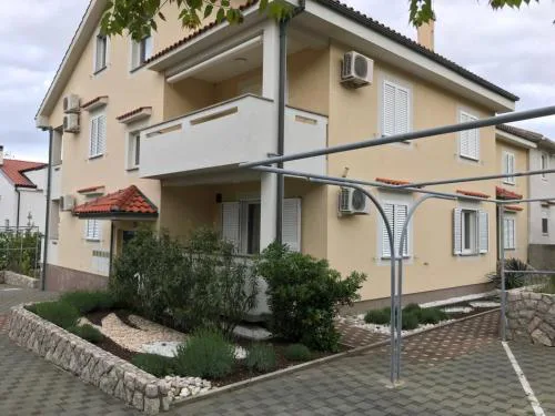 Apartment DANA