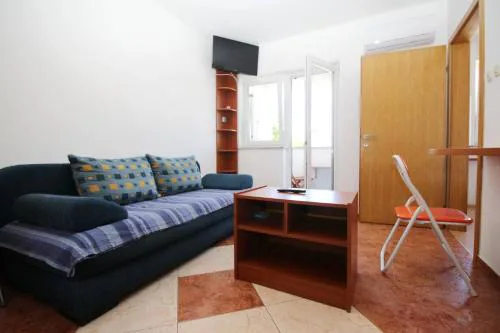Apartment Djikic