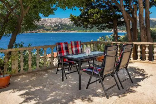 Apartment Igor 2 with Terrace and Sea View