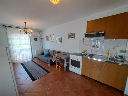 Apartment Leo