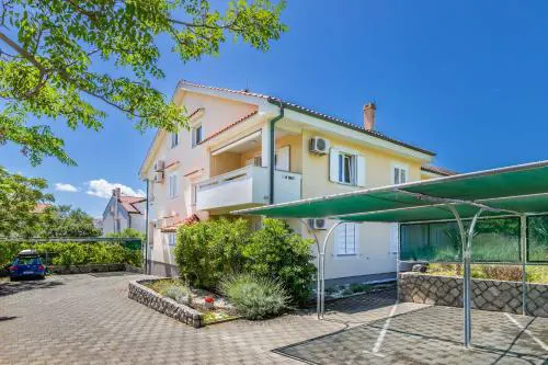 Apartment Lidia