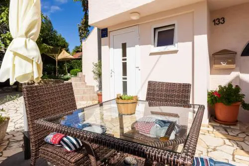 Apartment Sepat with Free Parking Place in Baska