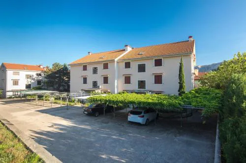 Apartments Antica with a balcony