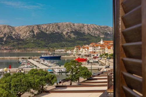 Apartments Ivo with Sea View