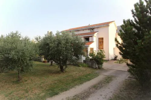 Apartments Petrica