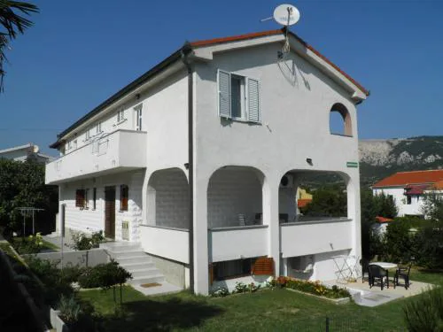 Apartments with parking spaces Baska, Krk - 22662