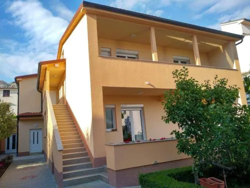 Apartments with a parking space Baska, Krk - 23634