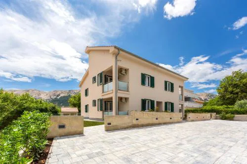 Divine apartments