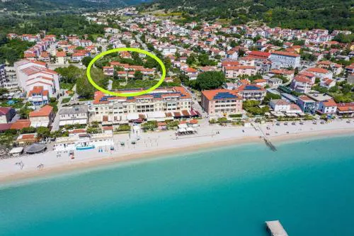 Ferienwohnung "Corinthia 2" direkt am Strand
