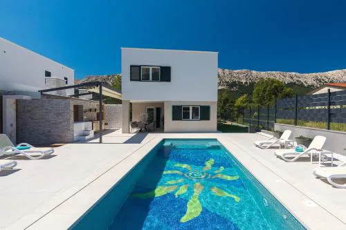 Villa Aurora