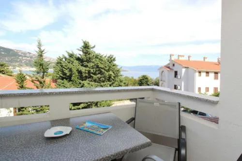 Wohnung in Baška mit Eigenem Balkon - b59644