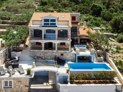 Holiday Home D. Maria with Sea View and Private Pool