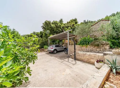Stone House Blaca