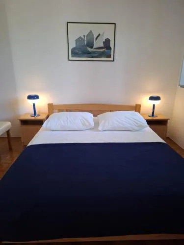 Balcony apartment with a sea view in town center
