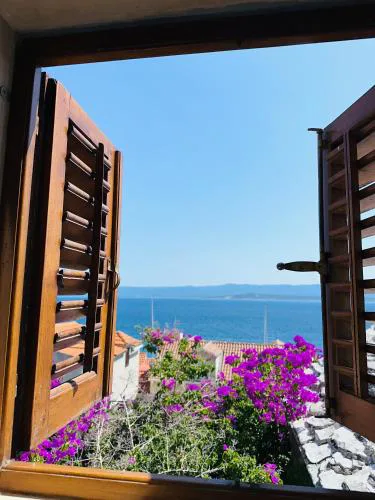 Sea Breeze Apartment Bol