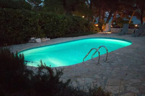 Stunning Bol Villa 4 Bedrooms Villa Zlatni Rat Stunning Location