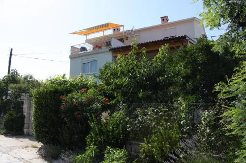 Apartment Bozava 8100a