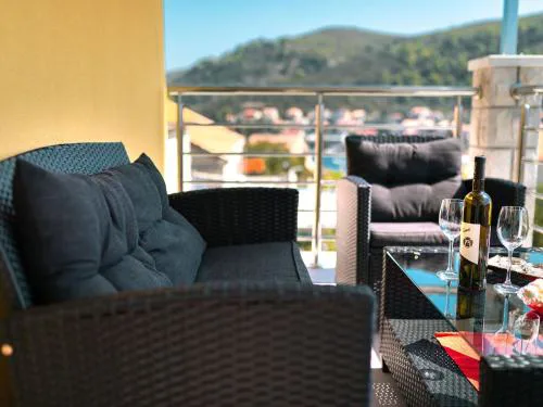 Fancy Apartments Dream - Standard One Bedroom Apartment with Balcony and Sea View 2
