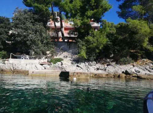 Seafront Charming Apartments Kosirina