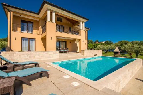 Apartment Villa Cecilia