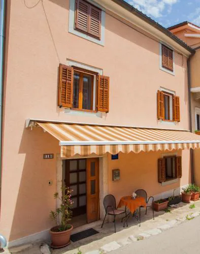 Apartment Rialto with private parking