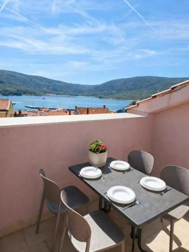 Apartments Izabela Mužić-Fornarić Cres