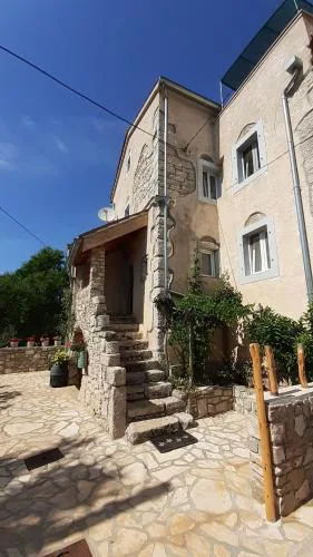 Kuća - Krčina
