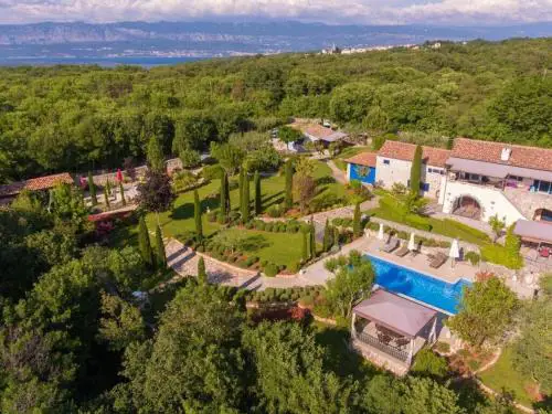 House of Olives Comfortable holiday residence