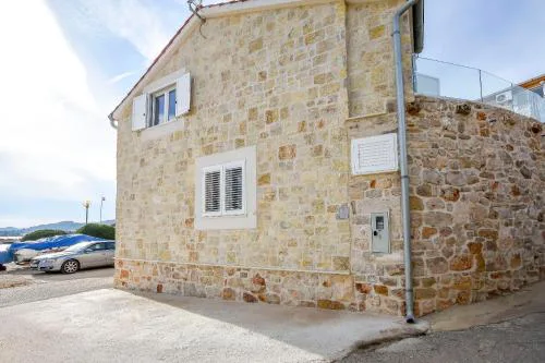 House Sea Stone