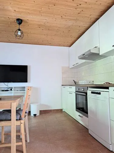 House Tomina with two suites
