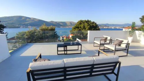 High View House