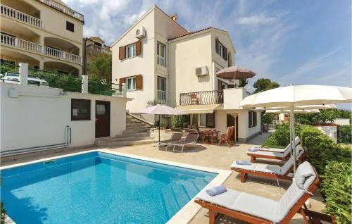 Holiday Home Okrug Donji Osoje
