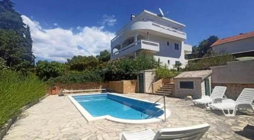 Villa West Point