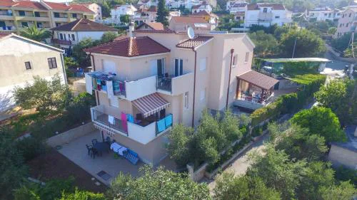 Apartmani Petra