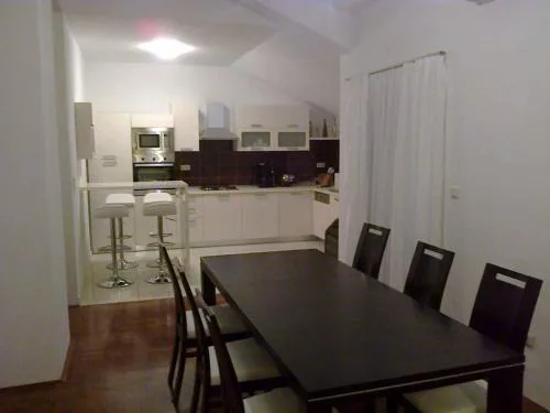 Apartment in Okrug Gornji 6167