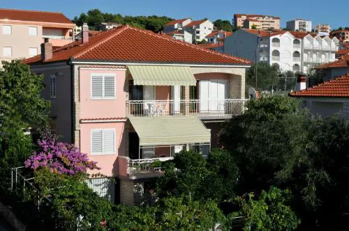 Apartment Karlo