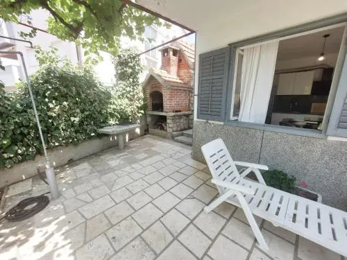 Apartment Lidija