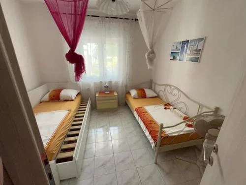 Apartments by the sea Businci, Ciovo - 9450