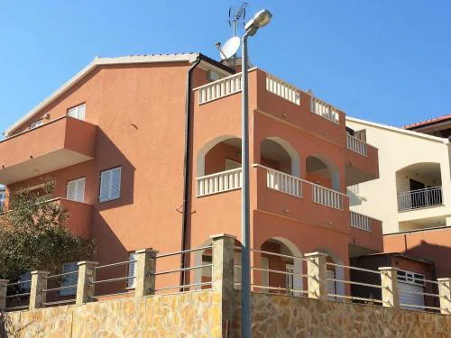 Apartments Crnjac