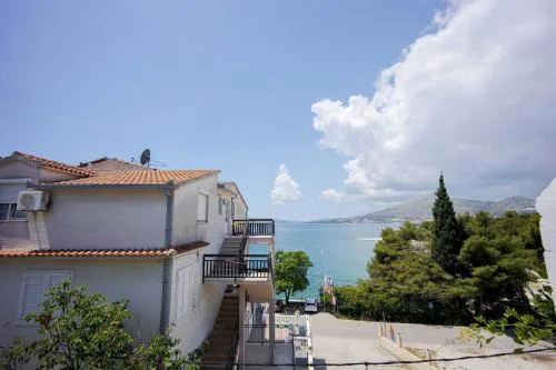 Elegant Tranquil Okrug Gornji Apartments