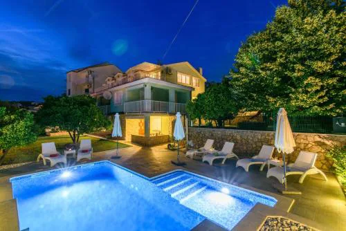 Family friendly apartments with a swimming pool Okrug Gornji, Ciovo - 18827