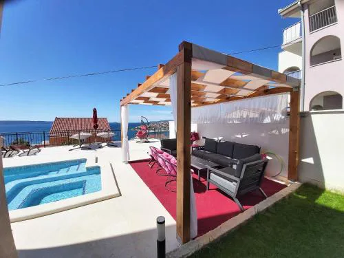 Helle Ferienwohnung Mit Meerblick Und Sonnenbalkon
