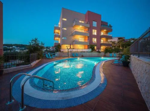 Luxury Apartment Okrug Gornji with Sea View and Pool
