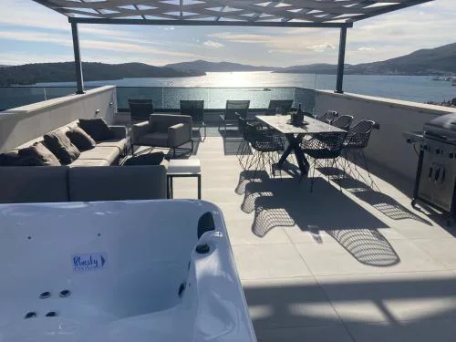 Penthouse Bluesky