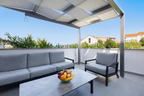 Spacious Family Apartment Aria