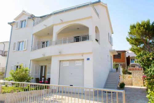 Two-Bedroom Apartment in Okrug Gornji III