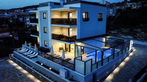 Villa 23 A heated pool