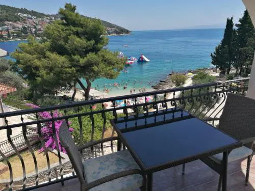 Villa Aequum