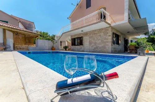 Villa Alka