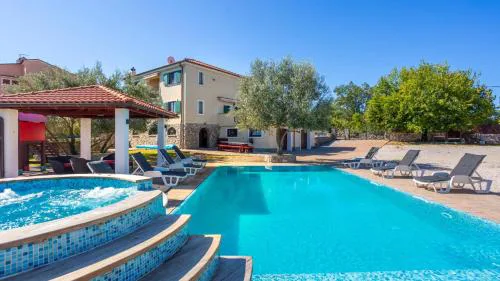 Beautiful Villa Grande with pool Island Krk